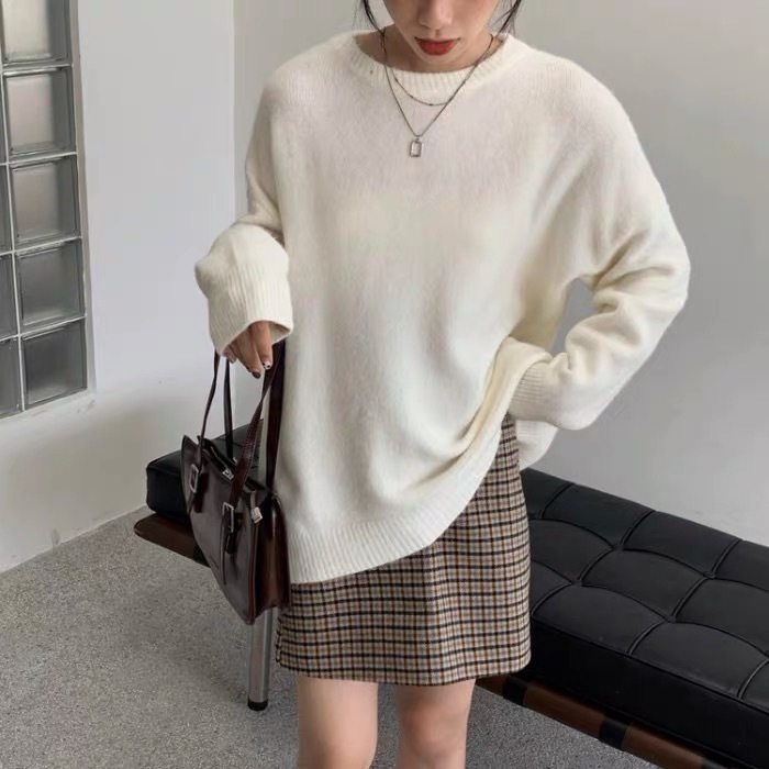 紫色套头毛衣女秋冬外穿宽松慵懒风圆领上衣年新款针织衫加厚|undefined