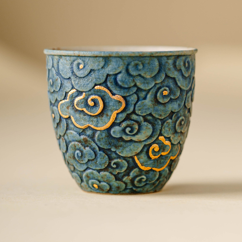 Manufacturer's Gray-Blue Flint Red Kung Fu Tea Cup Ceramic Master Cup Single Cup High-End Personal Tea Cup Sprinkled with Gold Relief Tea Set