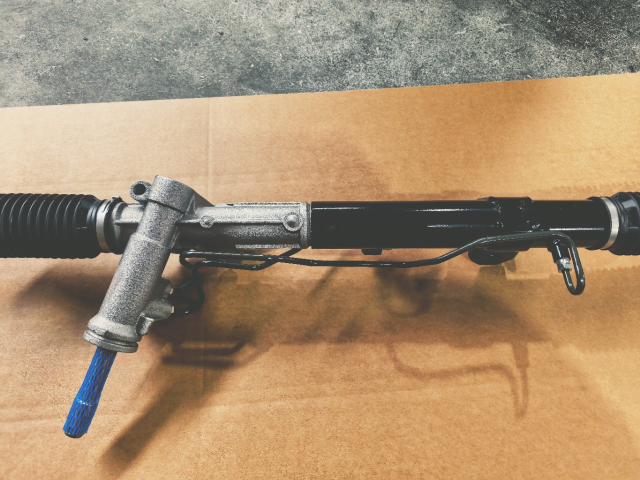 P05105085AC 5154515AC P051054517 Jeep Patriot Steering Gear Assembly