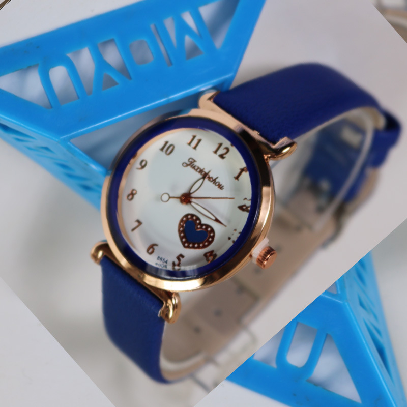 Fashion Heart Shape Buckle Quartz Women's Watches display picture 1