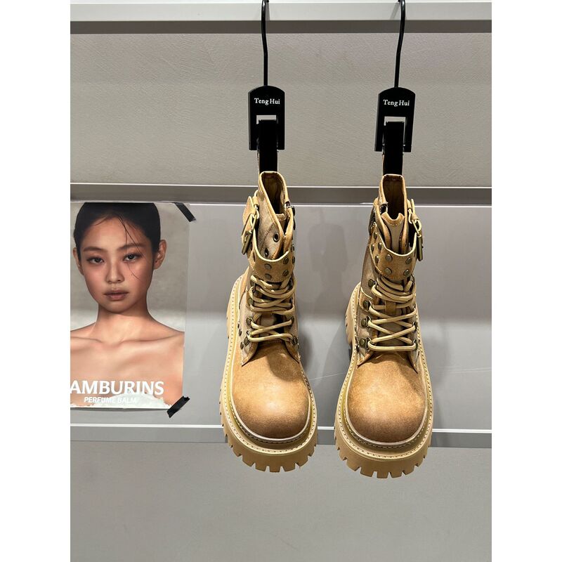 马丁靴女2025年新款真皮拼接皮带扣大黄靴骑士靴复古铆钉机车短靴|undefined