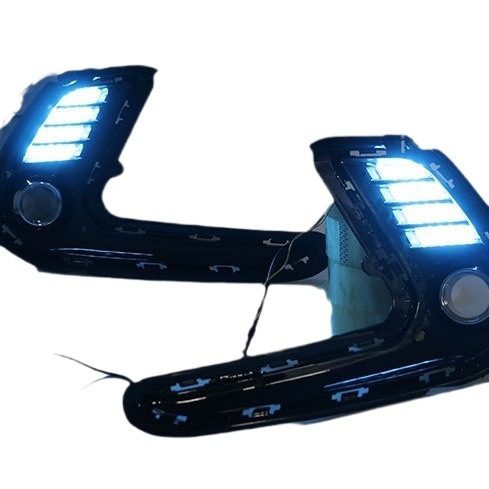 Adecuado para 16-17 años moderno líder luz diurna Elantra luz diurna caballo salvaje tipo streamer 3 colores