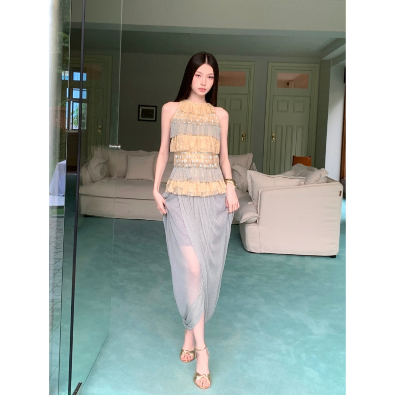 Mist Blue Layered Twist-Knot Set with Layered Polka Dot Lace Patchwork Top + Elastic Mesh Skirt Mist Blue Layered Twist-Knot Set with Layered Polka Dot Lace Patchwork Top + Elastic Mesh Skirt