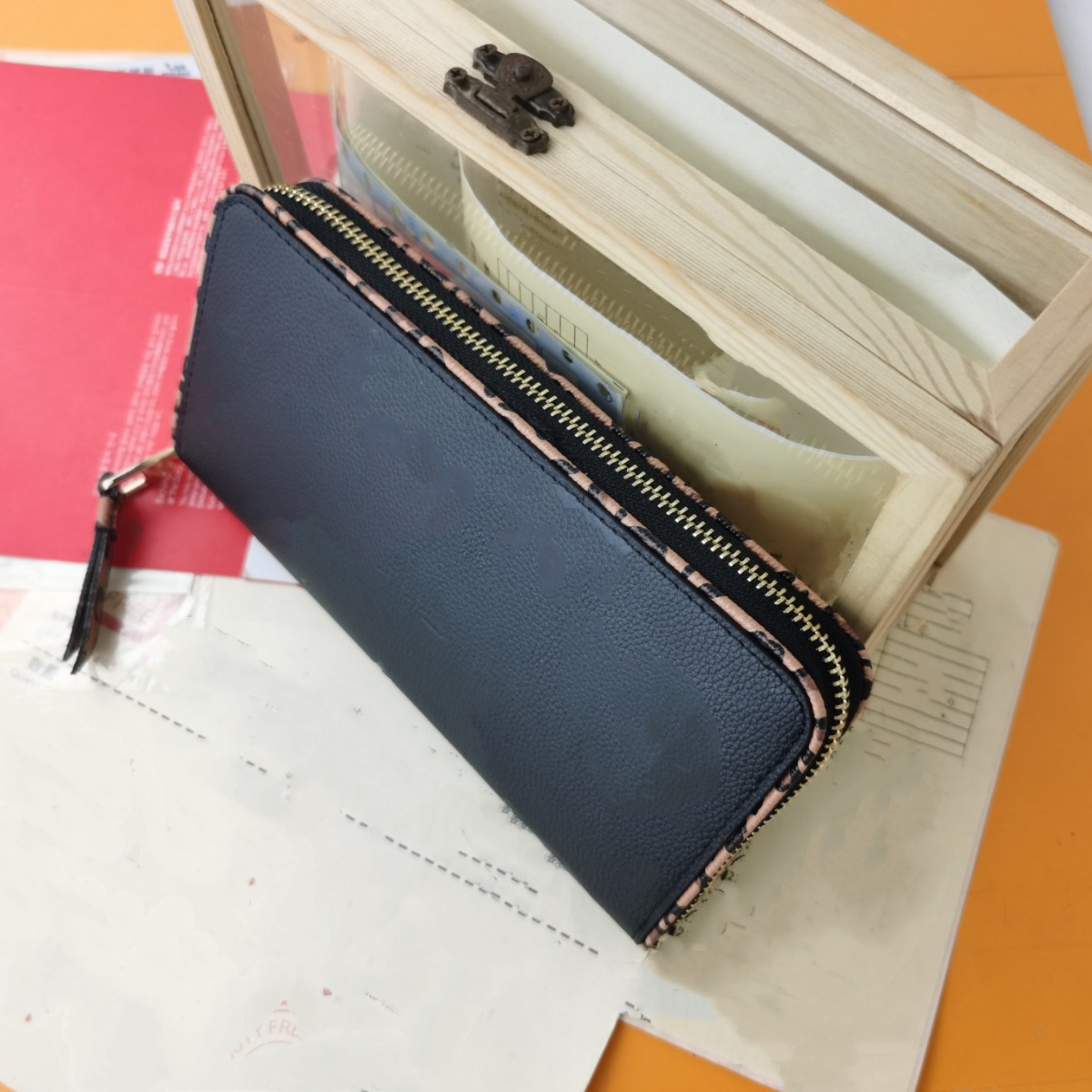 long universal wallet with zipper for men and women