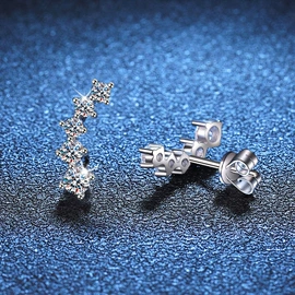 项链;耳钉;戒指