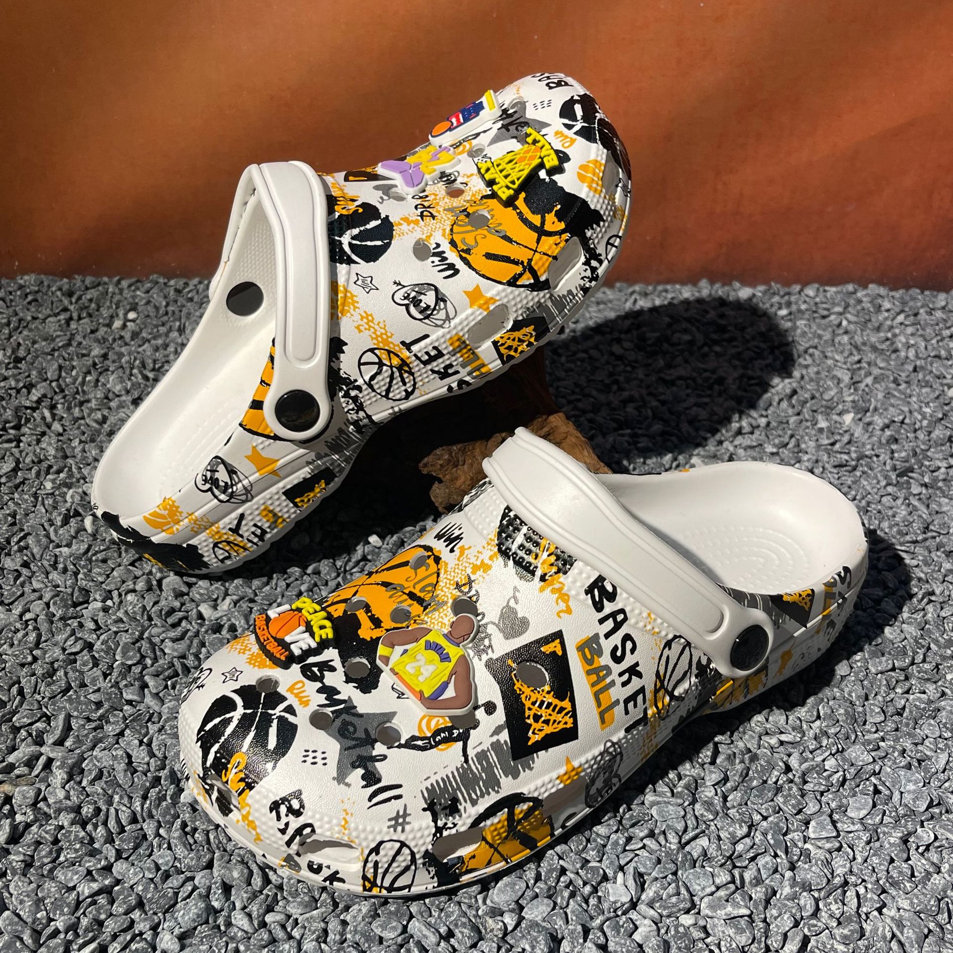 Zapatos de baloncesto transfronterizos 2026 nuevas sandalias de cabeza de bolsillo zapatos de playa para hombres zapatos de baloncesto casuales impresos zapatillas