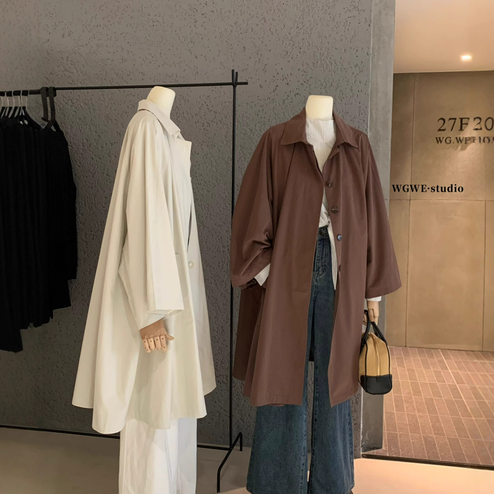 Wgwe7349 Guangzhou Thirteen Lines Women's Early Autumn New Style Small Mid-Length Large a Long Sleeve Windbreaker Jacket