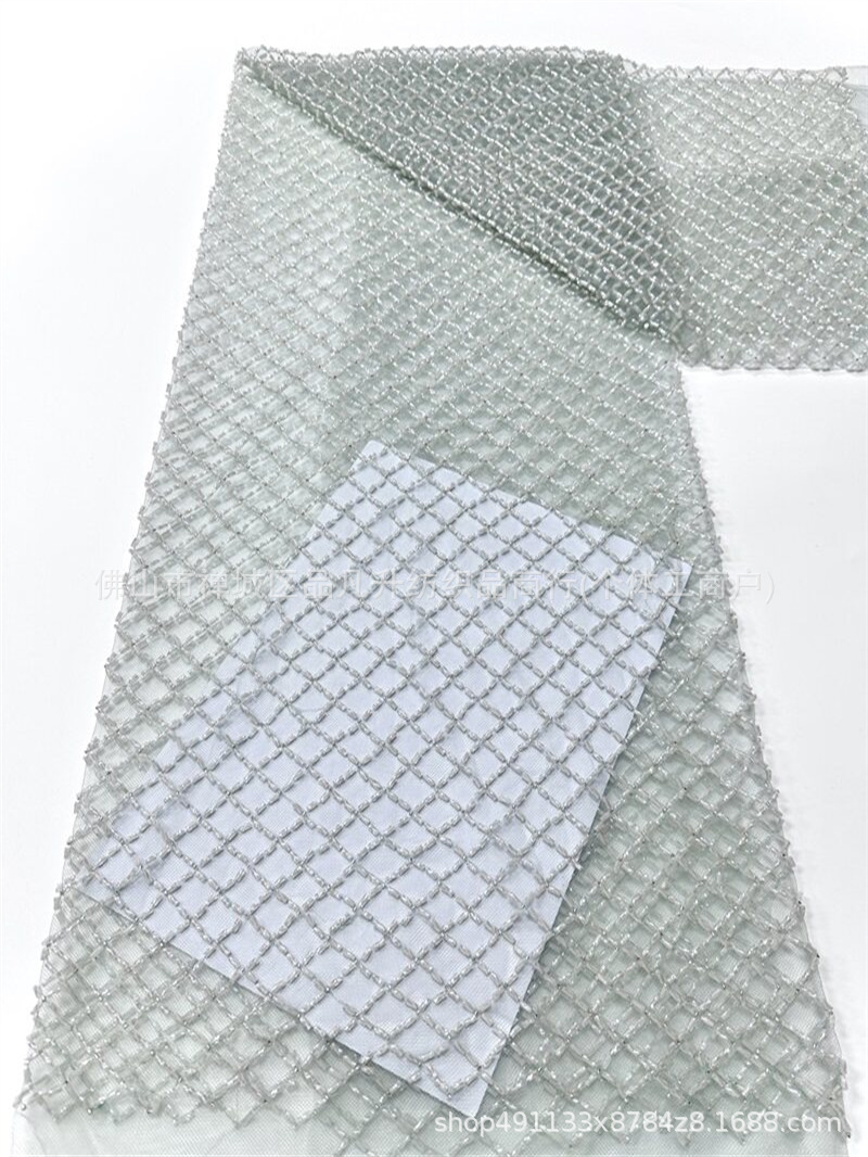 Tejido de bordado de cuentas de tubo de diamante, tela de vestido de boda de alta gama, tela de bordado de sequilla en stock