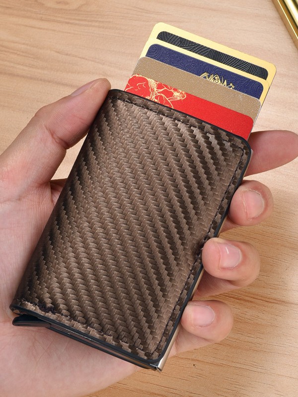 Nuevo paquete de tarjetas de metal de textura de cuero para hombres cepillo anti-robo anti-magnético de negocios multi-tarjeta auto pop-up cubierta de tarjeta