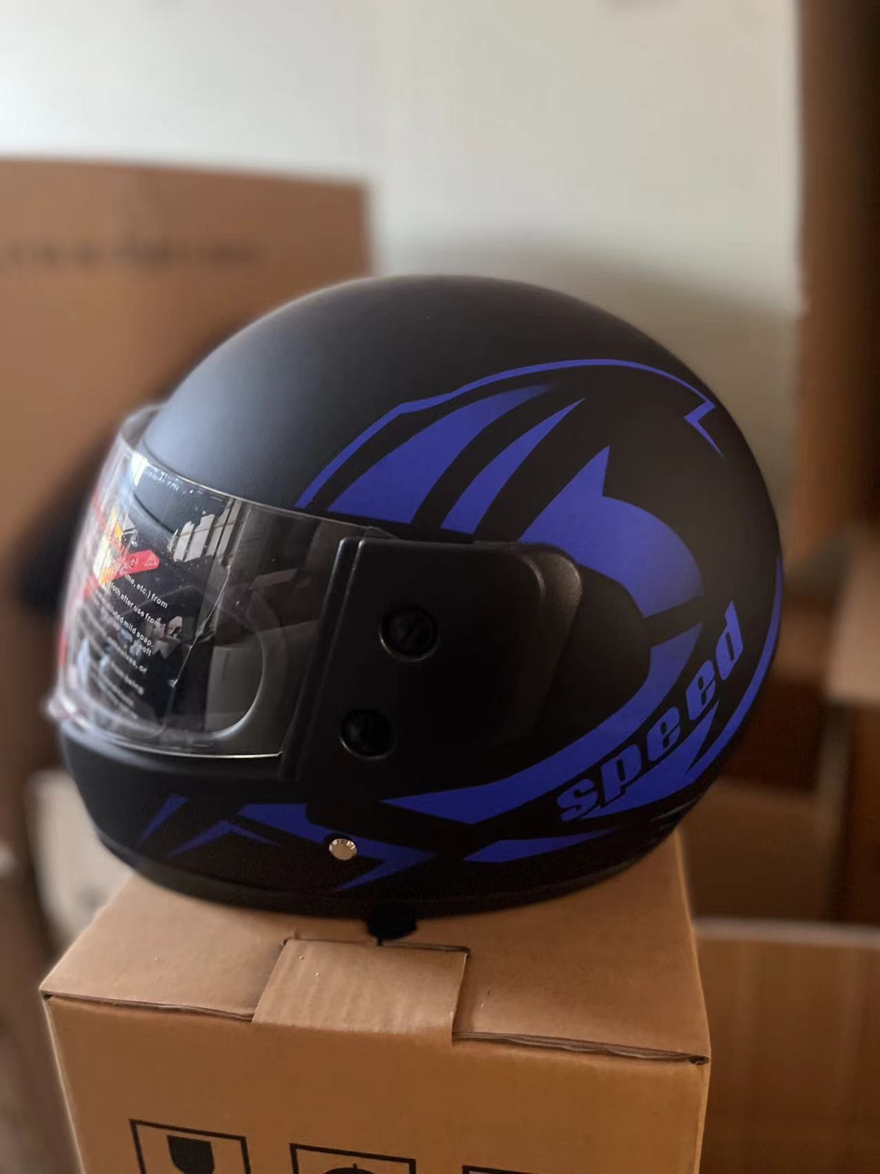 Cross-Border Electric Vehicle Helmets, Electric Vehicle Helmets for Men and Women, Winter Warm Full-Face Helmets, All-Season Full-Coverage Motorcycle Safety Helmets