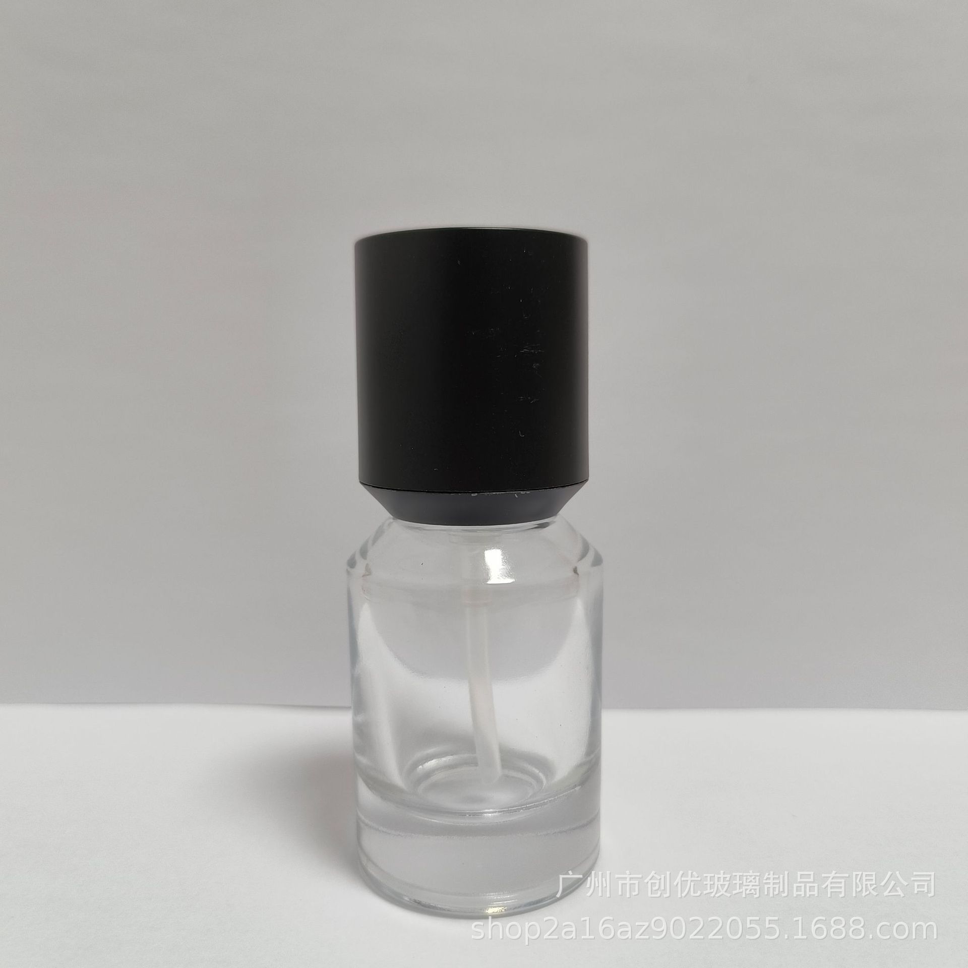 现货批发新款圆形厚底粉底液瓶30m透明l防晒霜瓶乳液按压分装瓶