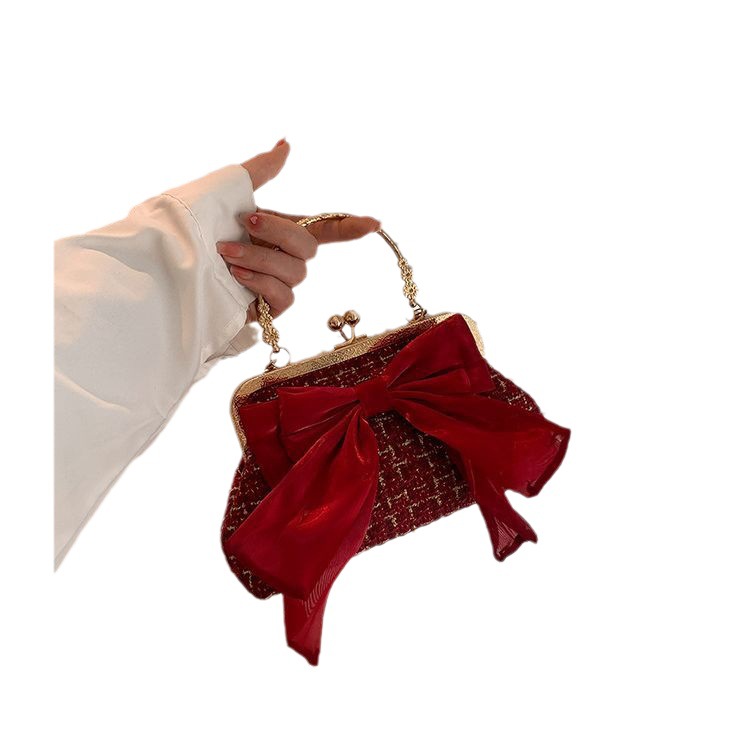 Niche design fashion handbag women's 2023 new spring and summer retro small square bag high-end_voghion.com