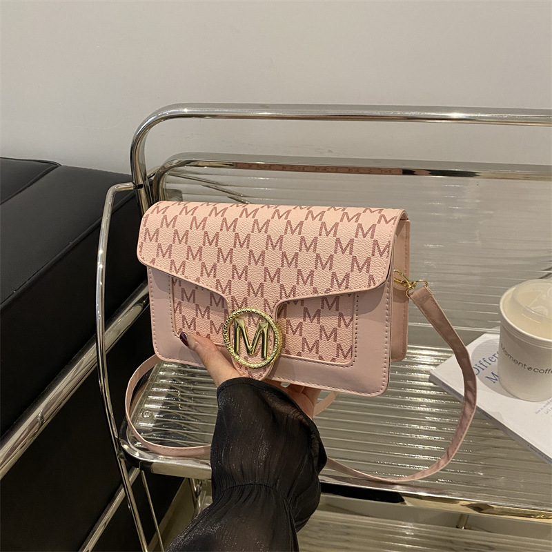 Bolso de impresión de letras 2024 invierno nuevo estilo de moda retro bolso de hombro de estilo extranjero bolso de mujer elegante