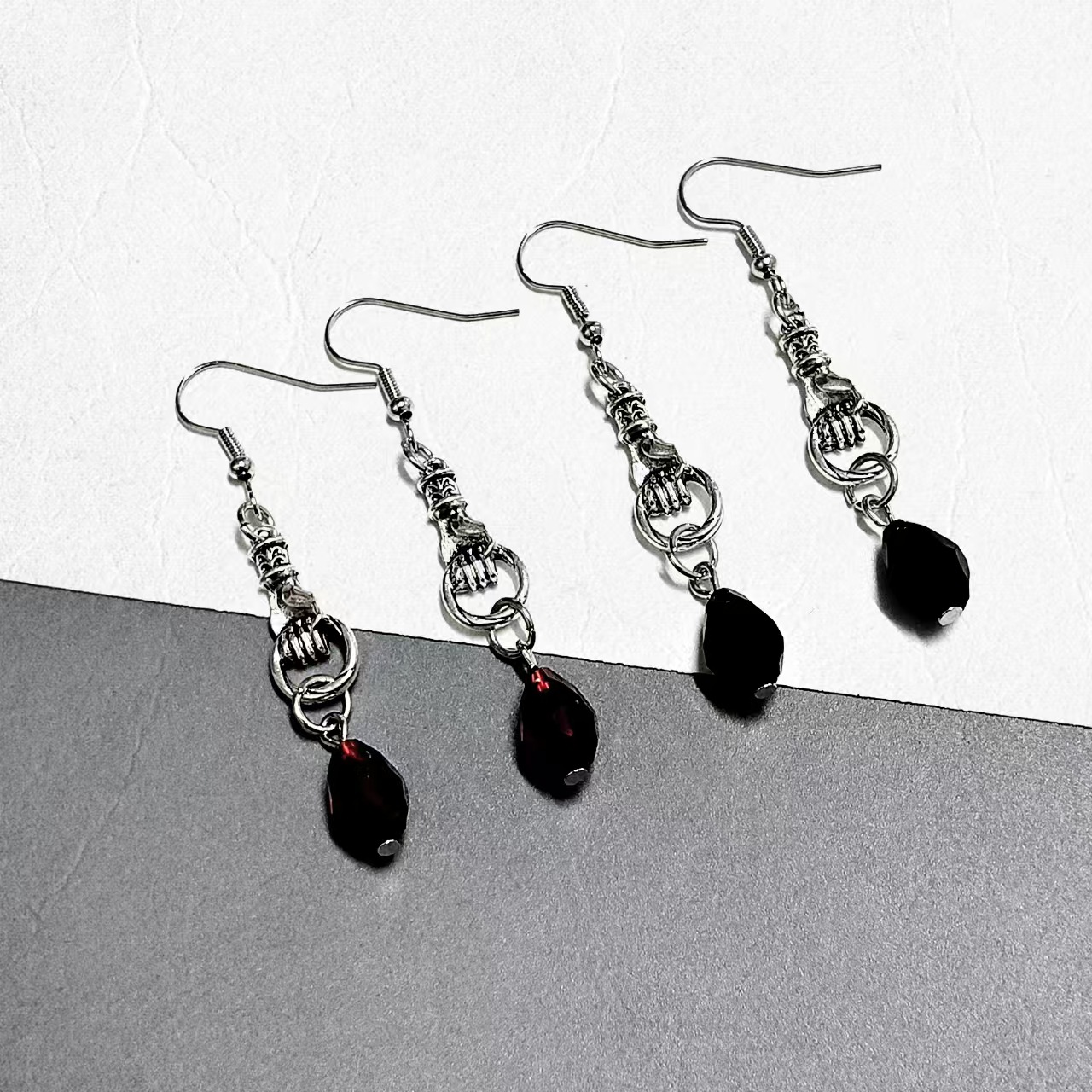 European and American retro dark gothic red drop pendant earrings female personality exaggerated blood drop crystal earrings wholesale