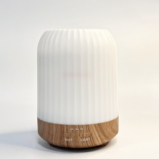 2025年型 水を使わない家庭用アロマディフューザー エッセンシャルオイル加湿噴霧器 USBナイトライト付きディフューザー 越境香料|undefined