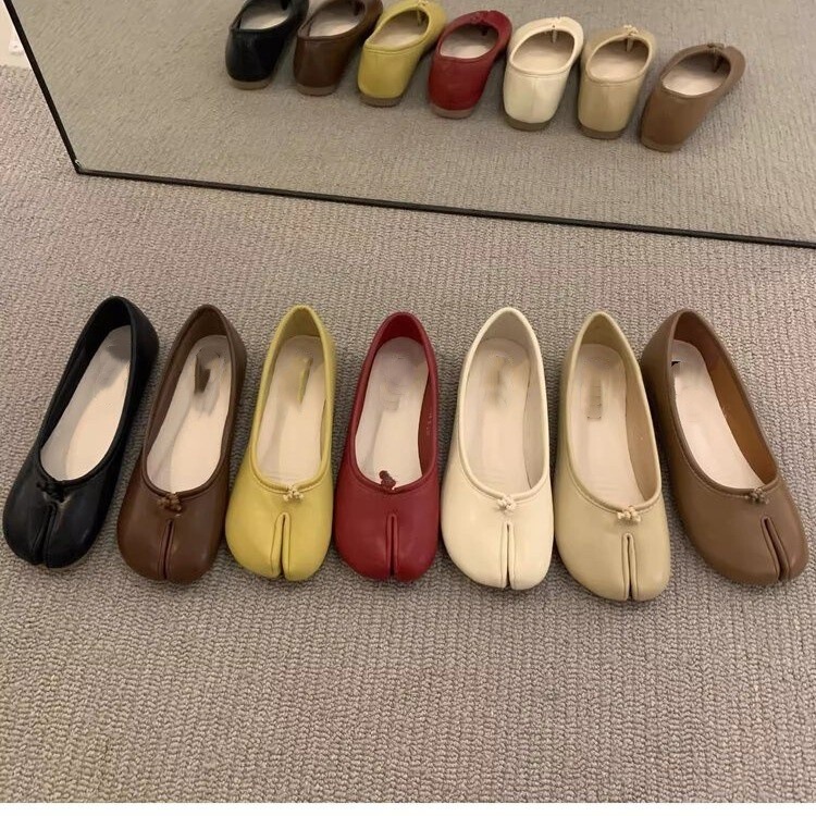 Trendy Niche 2025 New Flat Boat Shoes French Retro Horseshoe Split-Toe Granny Single Shoes for Women Autumn Shoes