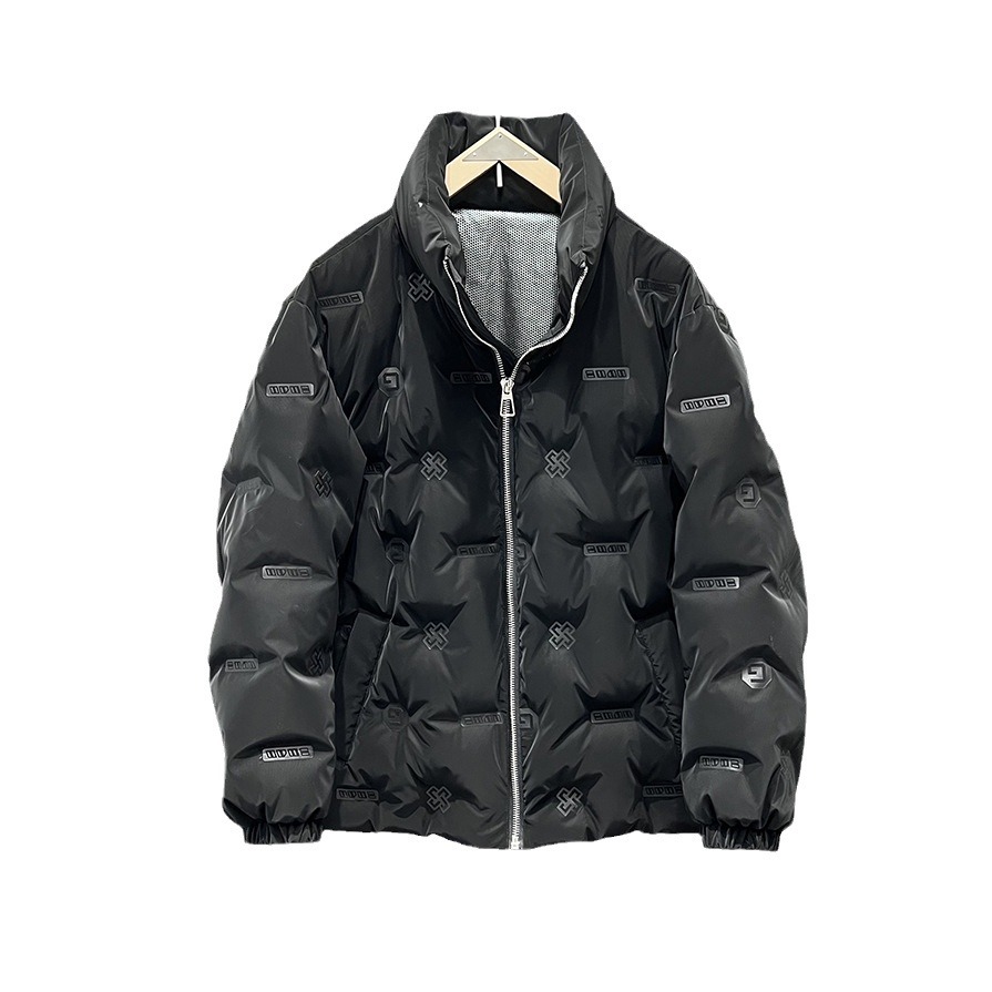 Abbigliamento maschile 2024 Giacca in cotone e seta da uomo europea ispessita calda con collo alto in rilievo a forma di G Giacca in cotone e seta punto di fornitura dal vivo_voghion.com