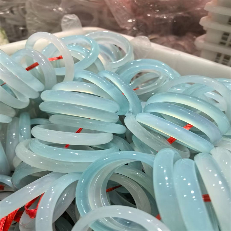 첫 번째 기어 반 파란색