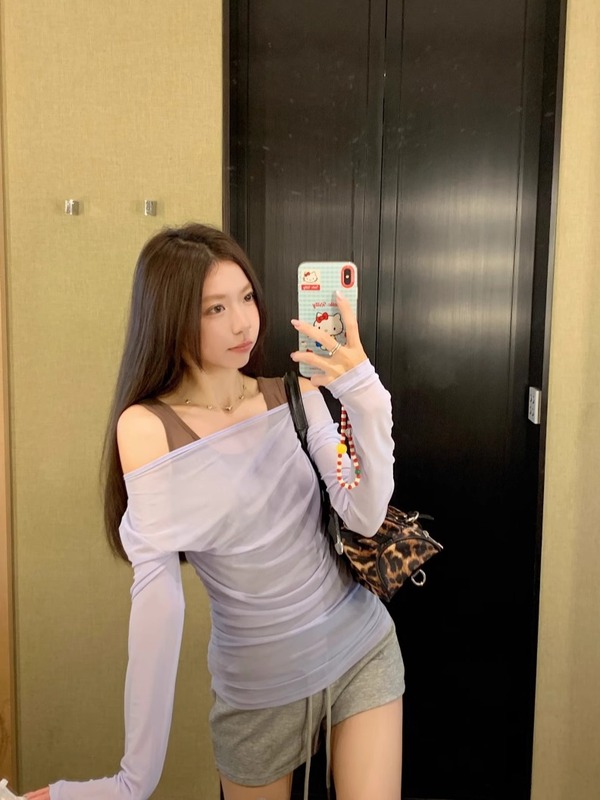 デザインホットガールフェイクツーピースメッシュ長袖Tシャツレディース夏薄い日焼け止めブラウス多用途オフショルダートップ|undefined