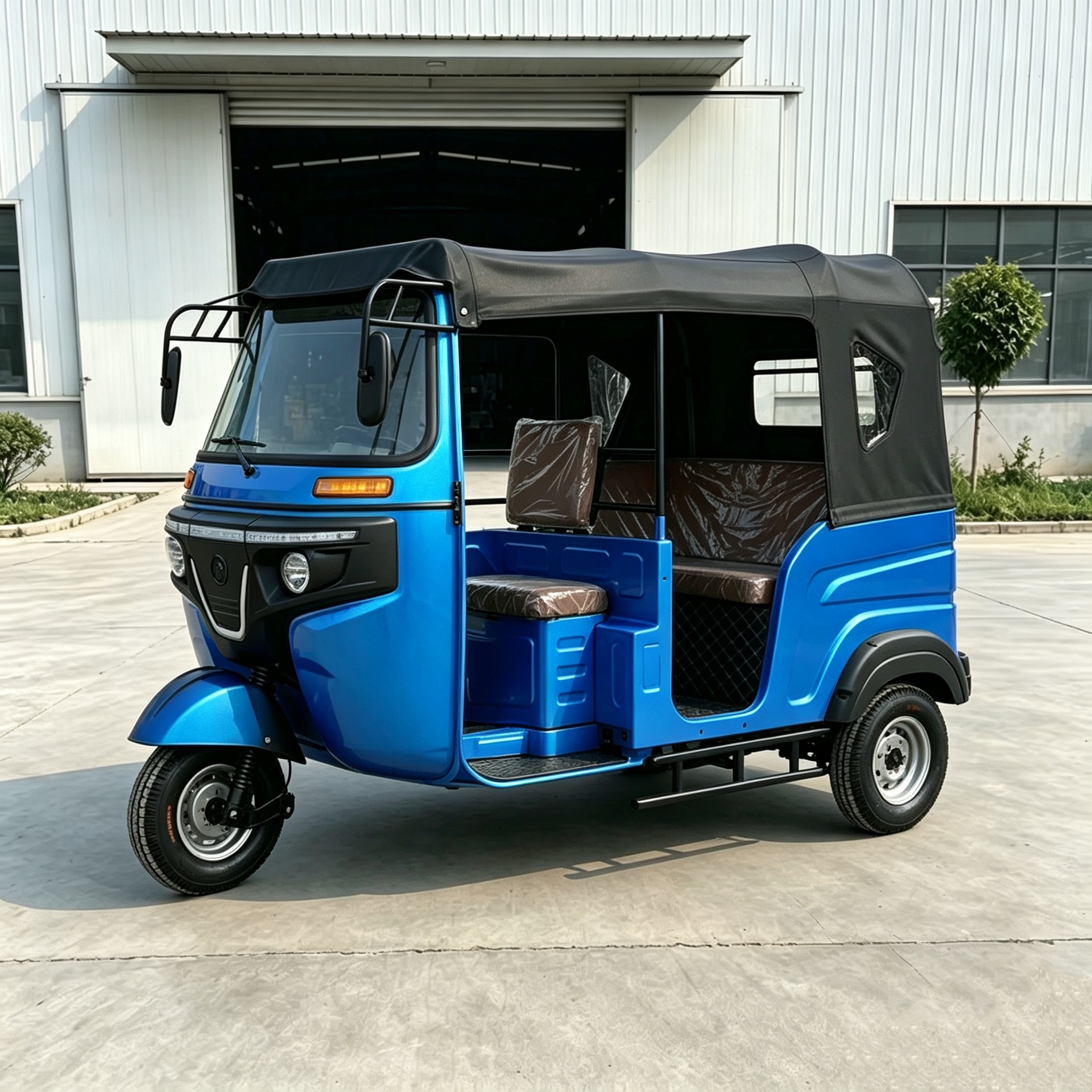 Blue sunshade fuel-powered passenger tricycle for home use, passenger transportation, scenic area operations, and passenger-hauling