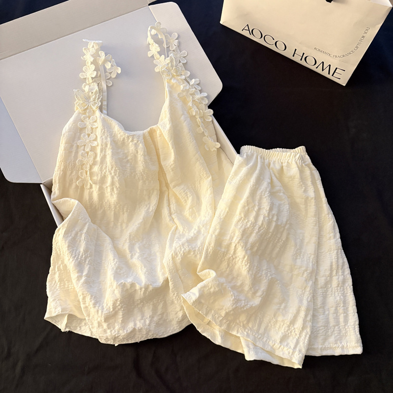 Apricot Ins Pajamas for Women New Summer Pure Color with Breast Pads Suspender Shorts Flowers Simple Small Home Clothes