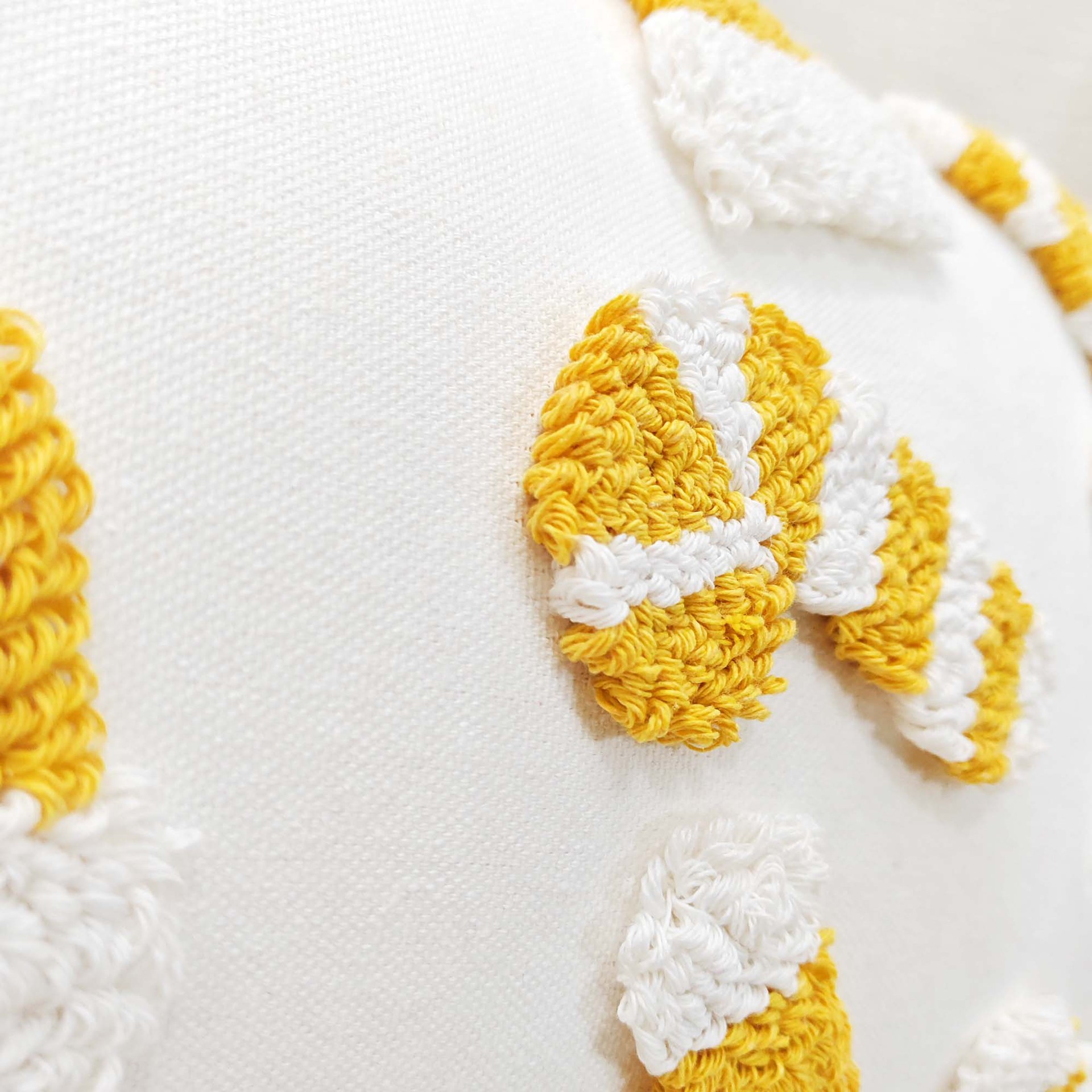 3050黄色帽子和拐杖糖4