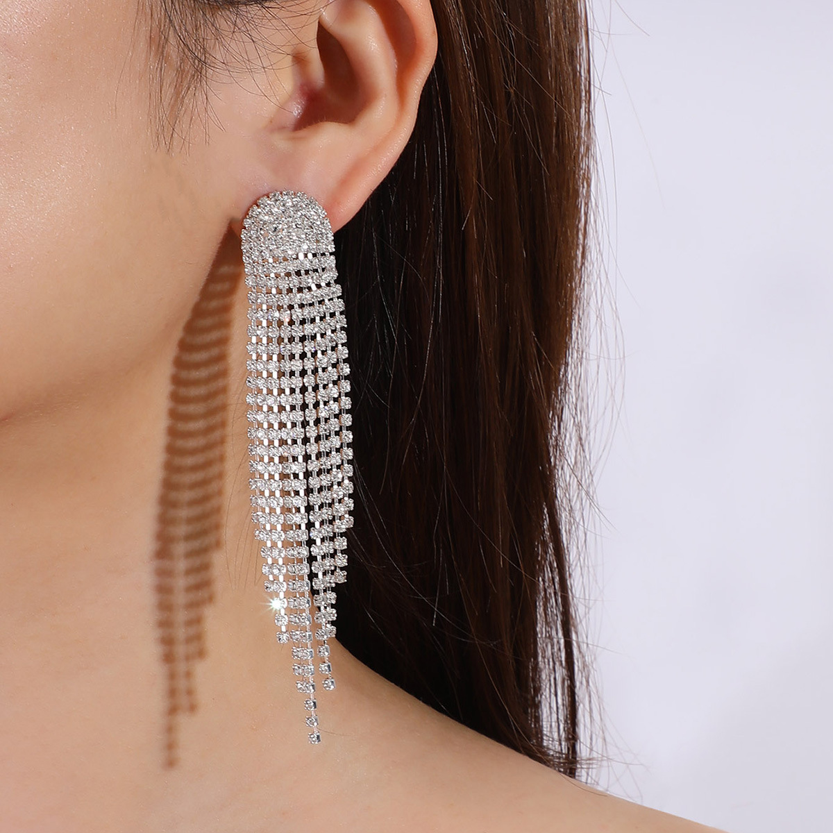 Pendientes de botón con circonita y perla para mujer elegantes_voghion.com