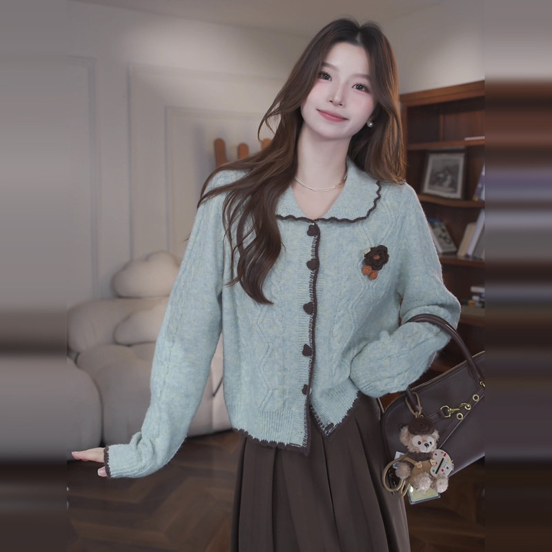 New style Chanel-inspired green sweater for women, autumn casual chic short coat, versatile and fashionable cardigan for women New style Chanel-inspired green sweater for women, autumn casual chic short coat, versatile and fashionable cardigan for women