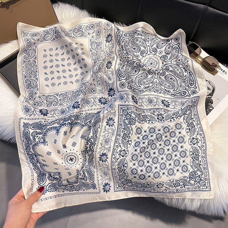 老钱风丝巾装饰屁帘服饰搭配爆款腰果丝巾70小方巾复古印花丝巾|undefined