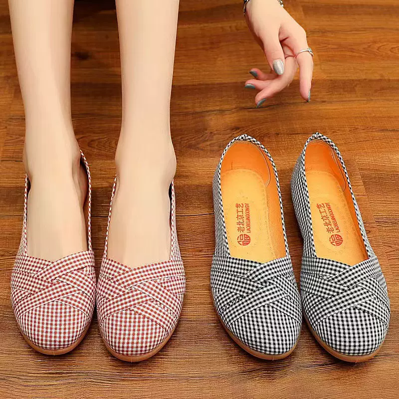 2025秋季新款老北京布鞋牛筋底浅口防滑妈妈鞋一脚蹬帆布女鞋舒适
