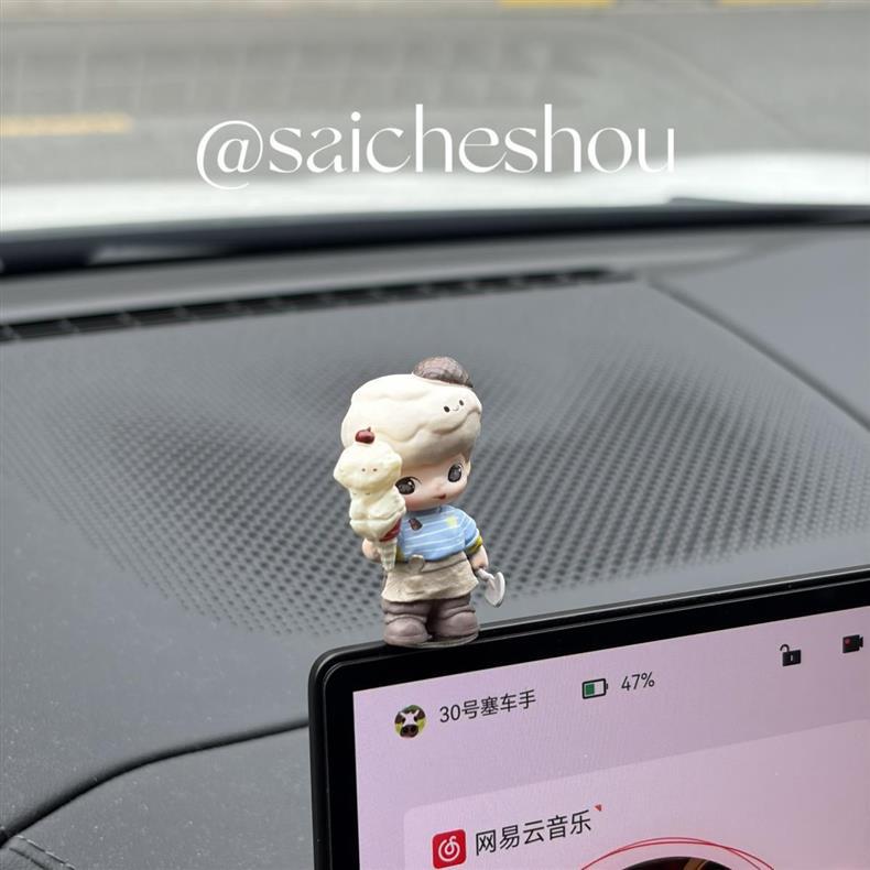 Bubble Mart Dimoo Cute Figurine Car Dashboard Display Decoration Today's Friday Series
