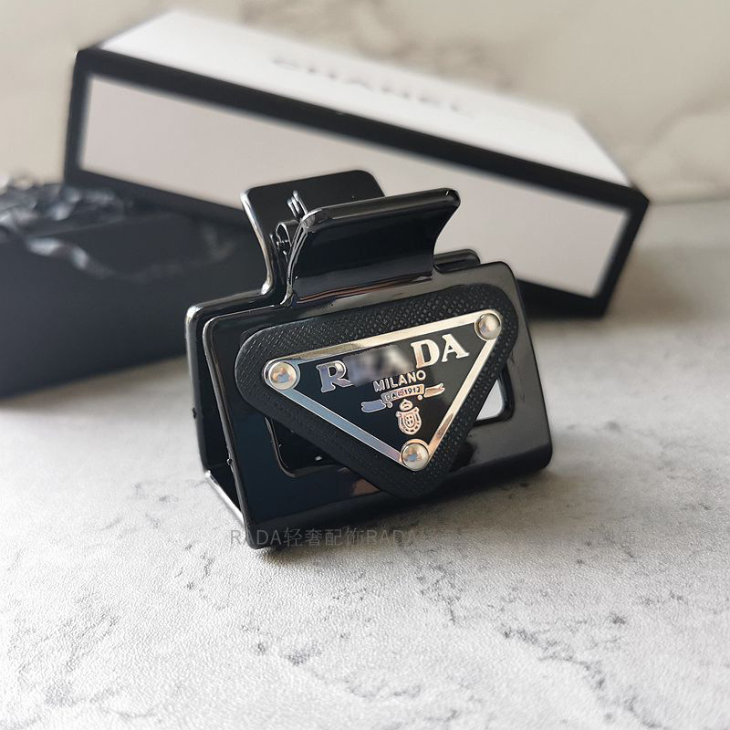 PC black small square clip triangle mark