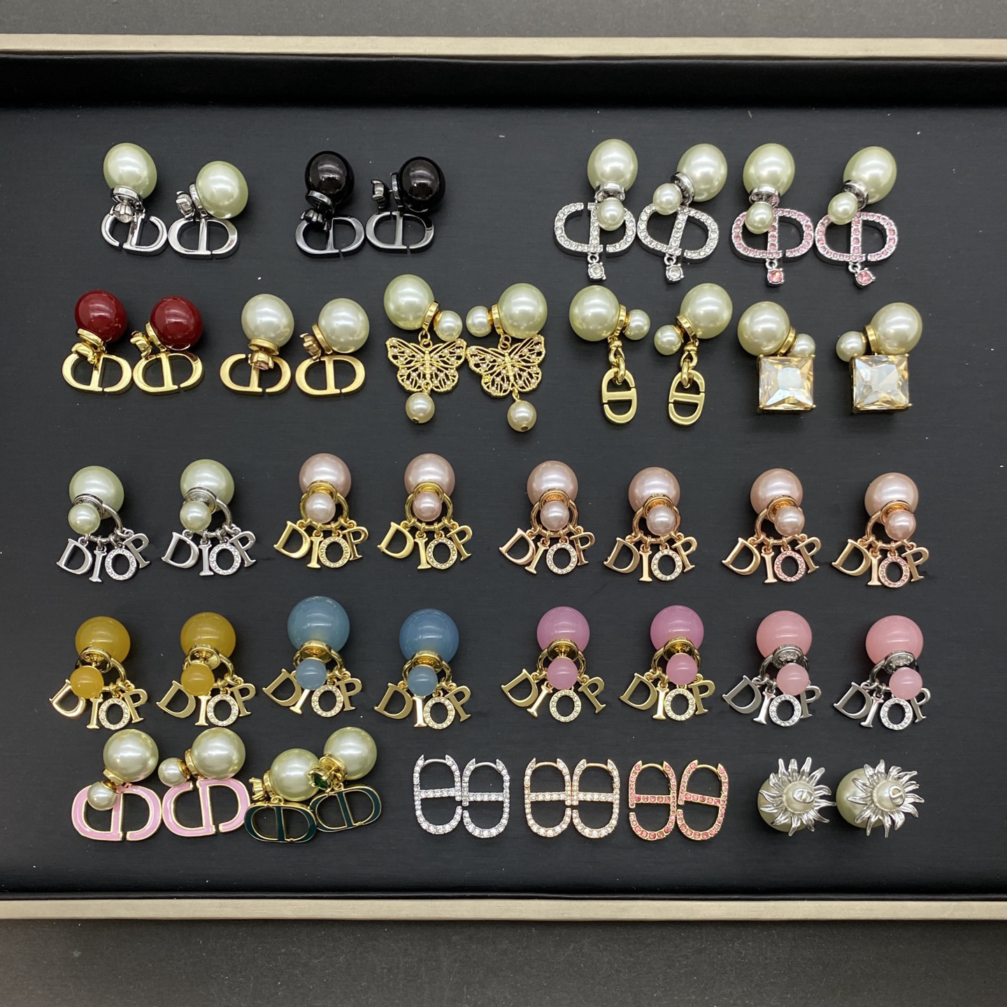 New Cross-Border D Brand High-End Version Pearl Cd Earrings for Women, Fashionable Letter Earrings Wholesale, Exquisite Versatile Ear Accessories