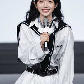 2026田曦薇同款学院风白色格纹假两件衬衫连衣裙女早春收腰短裙子