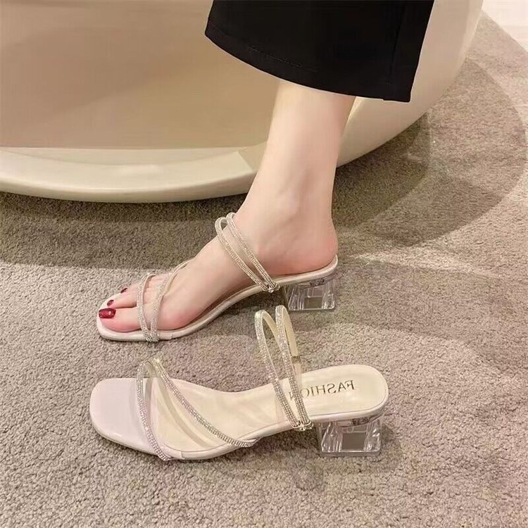 Zapatillas frías de tacón grueso francesas para mujeres de verano 2026 nuevo estilo de hadas con falda de tacones altos, sandalias de diamante excelentes image 4