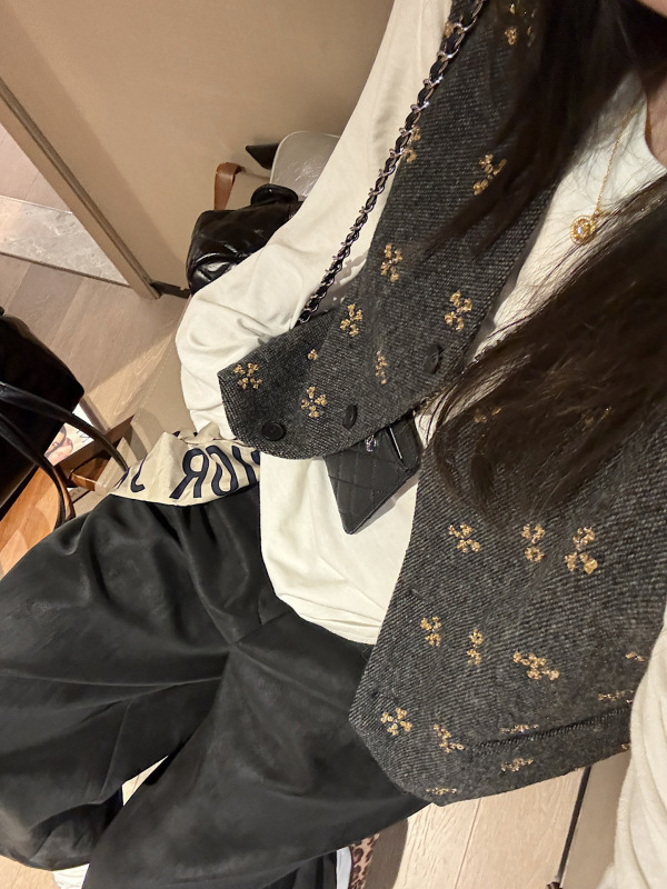 氛围感金色重工珠片百搭小香风西装外套/百褶裙/马甲三件套女新款|undefined