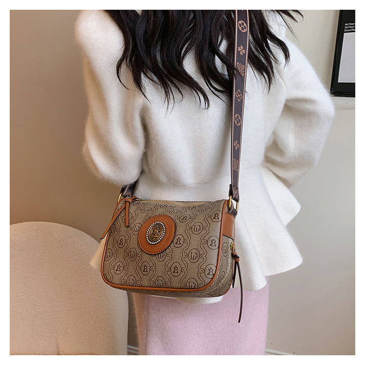 Women's Shoulder Bag With Antique Print And Wide Strap Small_voghion.com