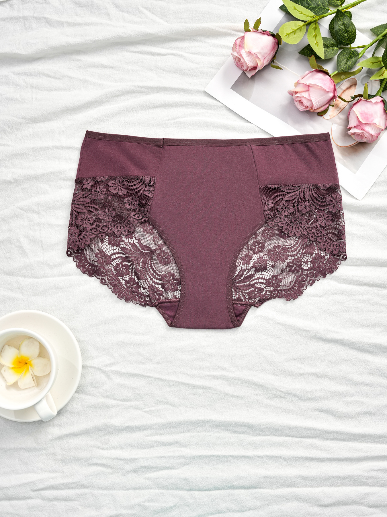 Encaje sexy talla grande ropa interior para mujer bolso cadera cintura alta entrepierna de algodón puro hueco transparente gordo MM calzoncillos estilo explosivo transfronterizo