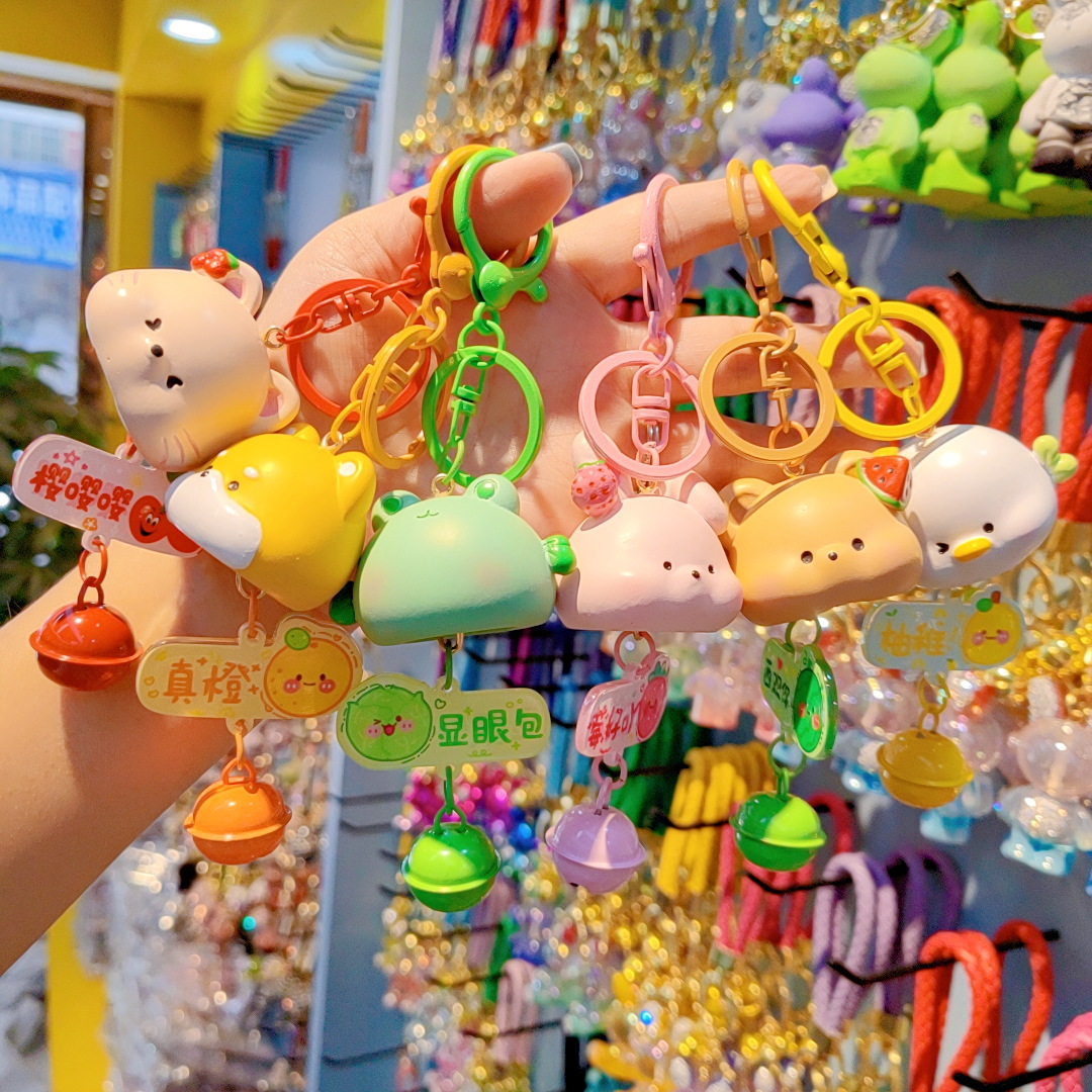 Caramelo animal llavero resina lindos colgantes de dibujos animados bolsos de automóviles llavero exquisito colgantes pequeños regalos