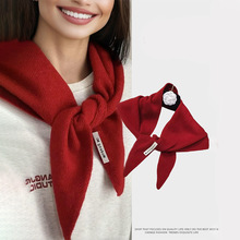 高品质羊毛围巾女款2025新款高级感外搭披肩简约百搭针织三角巾秋