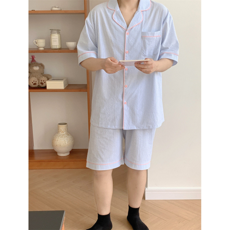 파란색 남성복