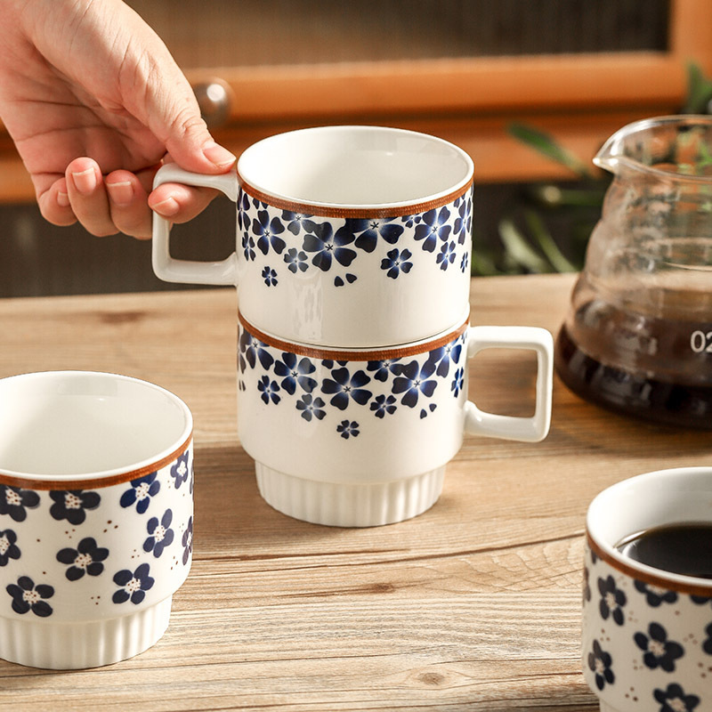 Tazas de agua de porcelana vintage de estilo japonés de nicho, tazas de cerámica plegables, tazas de café de alto valor, tazas de desayuno, regalo de mano