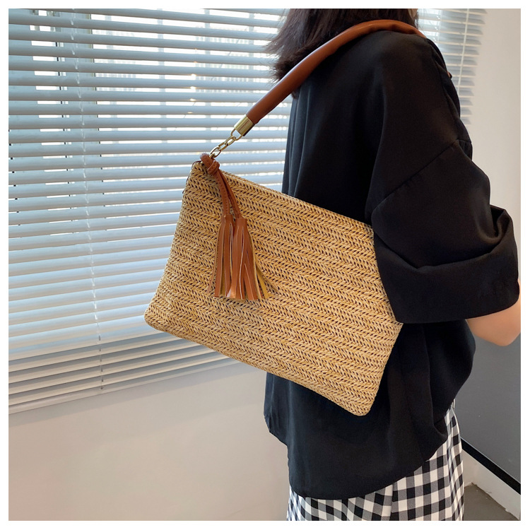 Wholesale Accessories Straw Woven Chain Tassel Messenger Bag Nihaojewelry display picture 5