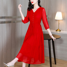高端大牌v领真丝连衣裙女装2024春夏新款收腰显瘦大红色桑蚕丝裙