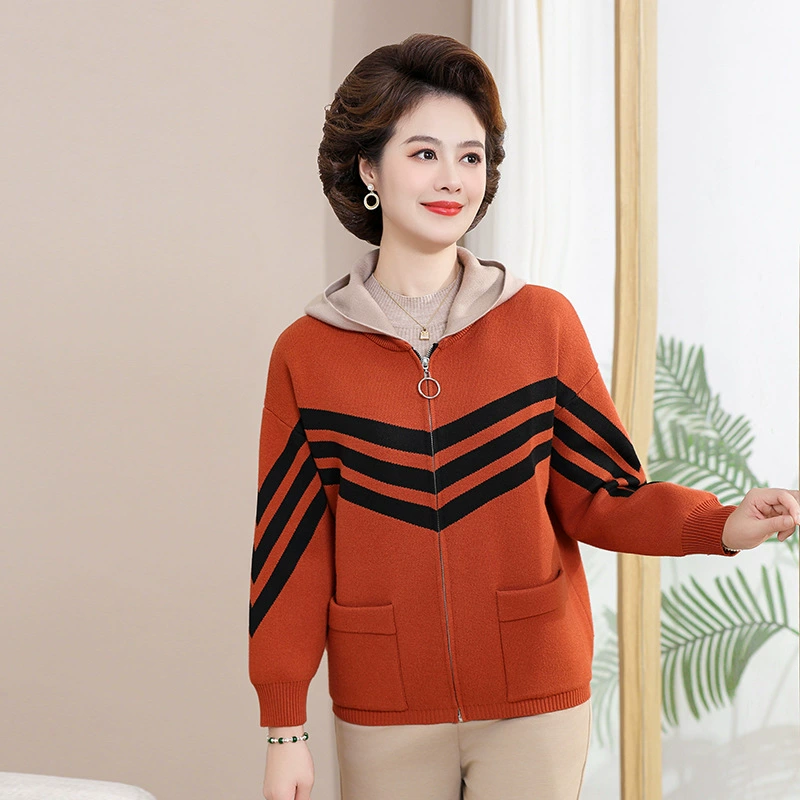 Весенний костюм мамы Иностранный повседневный топ для женщин среднего возраста 2025 новый средний и пожилой весенний и осенний кардиган трикотажный пиджак