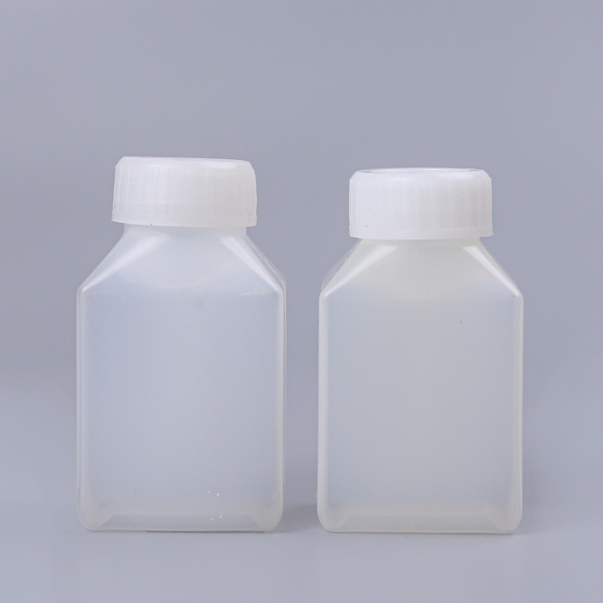 厂家批发50ml大口方瓶50毫升PE化工试剂瓶子白色半透明塑料瓶子