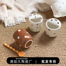 咖啡杯;盘;陶瓷杯