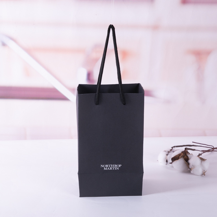 厂家供应黑色牛皮纸手提袋定logo 饰品包装纸袋礼品珠宝手提袋