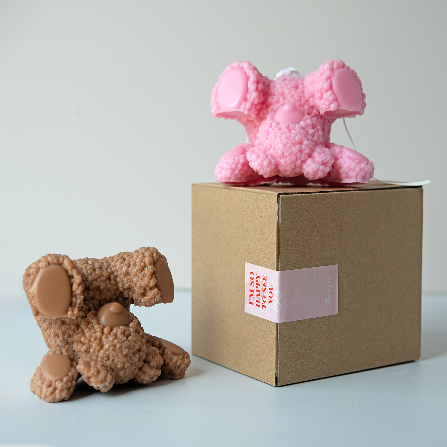 Venta caliente invertido oso forma vela decoración lindo ins regalo creativo con regalo de mano decoración dibujos animados al por mayor