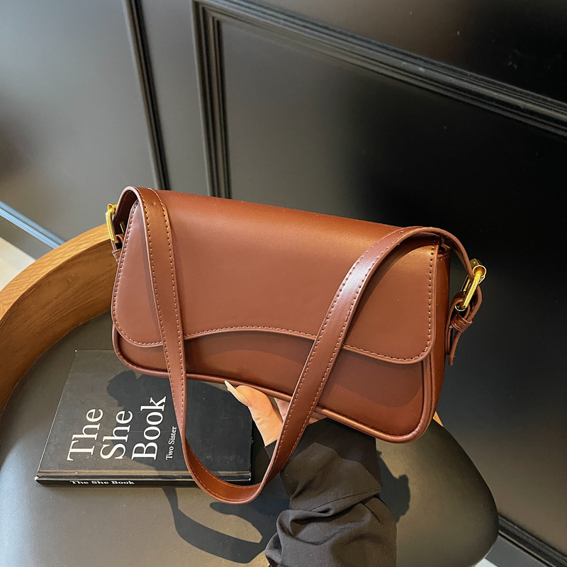 Bolso de axila retro estilo Hong Kong 2025 verano nuevo bolso femenino diseño de nicho bolso de hombro transmisión en vivo del mismo estilo bolso de mensajero marea